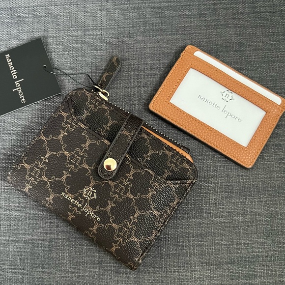 Nanette Lepore Handbags - NWT NANETTE LEPORE SMALL LOGO BIFOLD WALLET ORGANIZER & CARD CASE CARDHOLDER